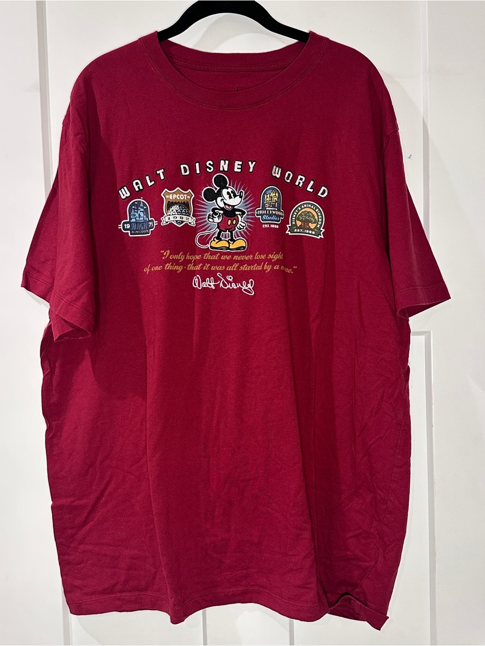Walt Disney World Mickey Mouse Graphic XXL Tee - Burgundy All 4 Parks